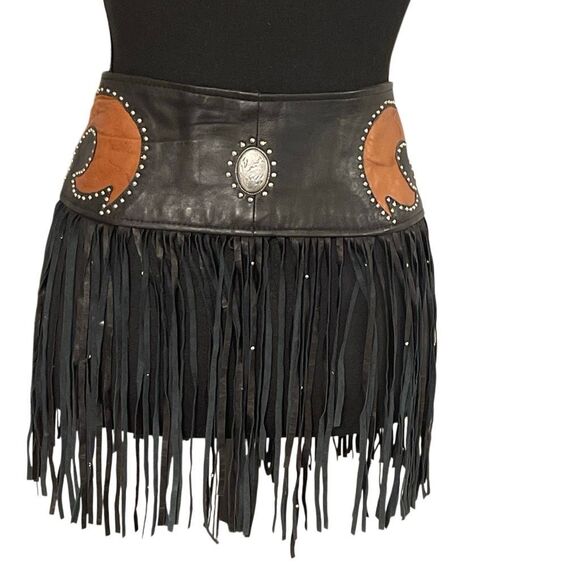 Diamond Leathers Women’s Fringe/Silver Studded Leather Western/Cowgirl Belt - Picture 7 of 15